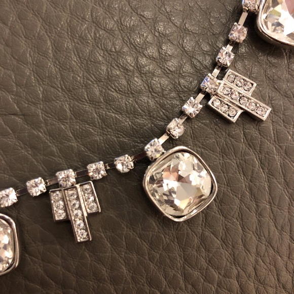 ♥️ NEW Melanie Lyne Sparkly crystal necklace - Picture 3 of 5
